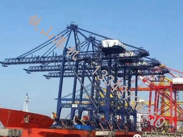 湖南衡陽岸橋廠家岸橋工作起來效率高，節(jié)省空間